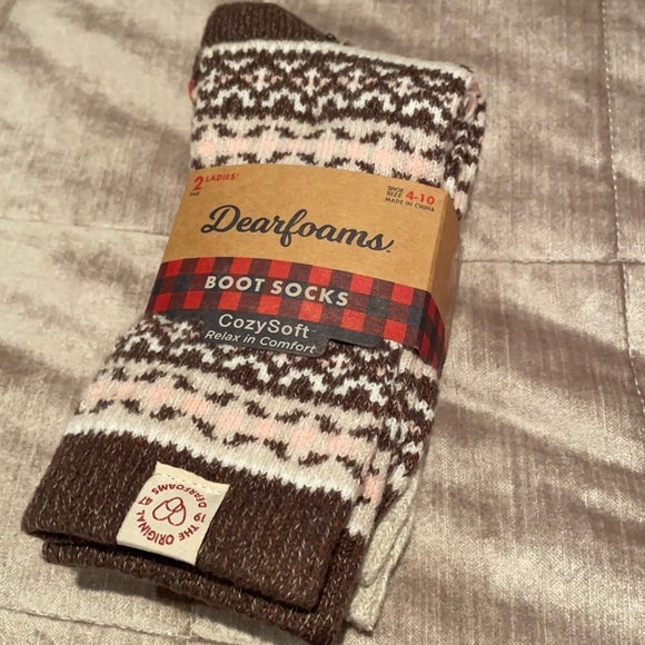 DEARFOAMS Boot Socks Crazy Soft size 4-10 2 Pack NWOTS - Picture 1 of 5